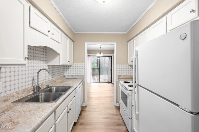 104 Arbuckle Lane, Cary, NC 27511