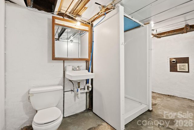 15 Conestee Place, Asheville, NC 28801