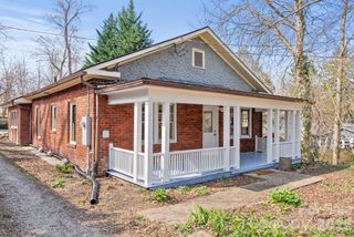 15 Conestee Place, Asheville, NC 28801