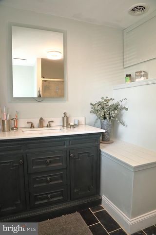 1137 DEVONSHIRE RD, Lancaster, PA 17601