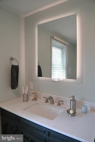 1137 DEVONSHIRE RD, Lancaster, PA 17601
