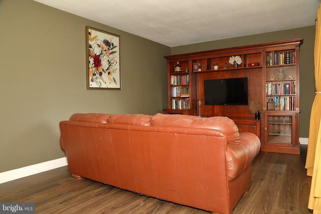 1137 DEVONSHIRE RD, Lancaster, PA 17601
