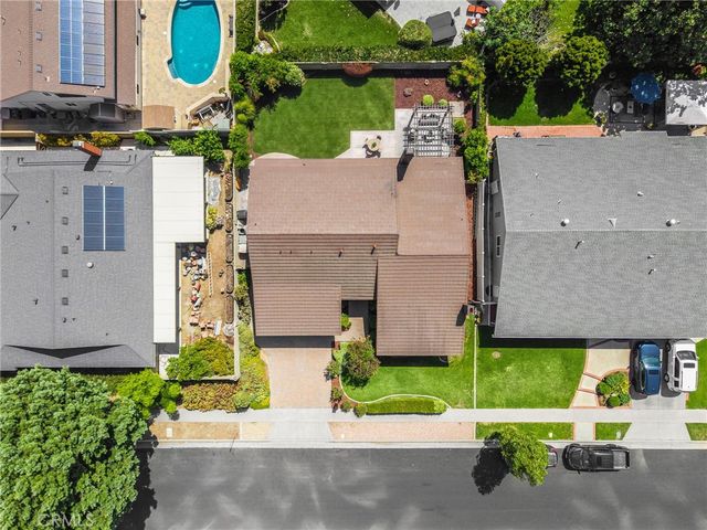 324 Swanee, Placentia, CA 92870