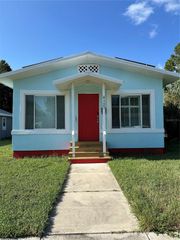4127 4TH AVENUE N, St Petersburg, FL 33713