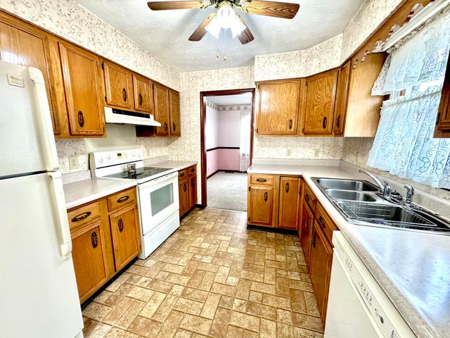 137 Woodland Trail Road, Pineville, KY 40977