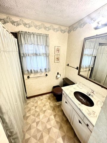 137 Woodland Trail Road, Pineville, KY 40977