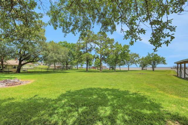 151 Lakeview Circle, Coldspring, TX 77331