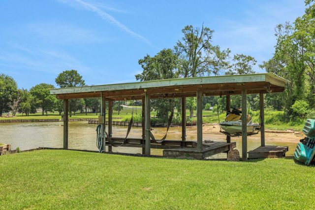 151 Lakeview Circle, Coldspring, TX 77331