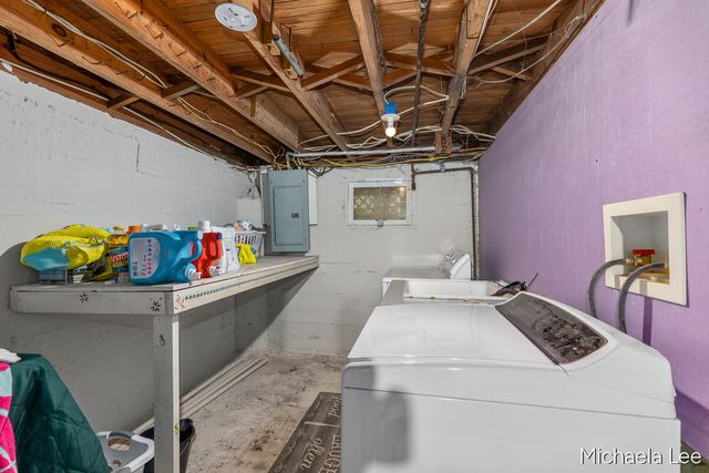 13086 Grand River Drive, Lowell, MI 49331