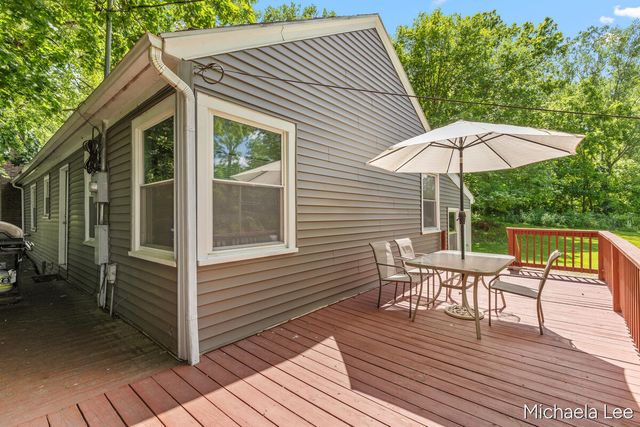 13086 Grand River Drive, Lowell, MI 49331