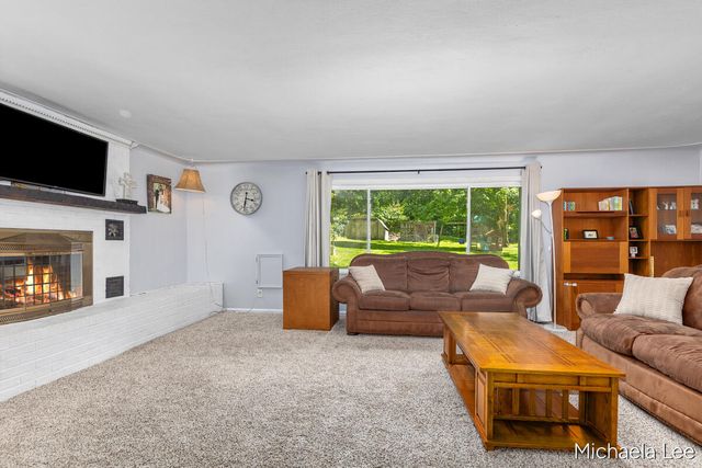 13086 Grand River Drive, Lowell, MI 49331