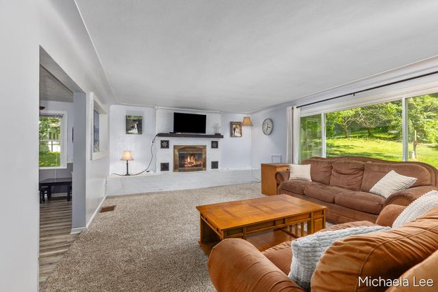 13086 Grand River Drive, Lowell, MI 49331