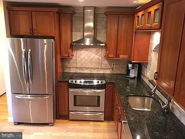 15461 GOLF CLUB DR, Dumfries, VA 22025