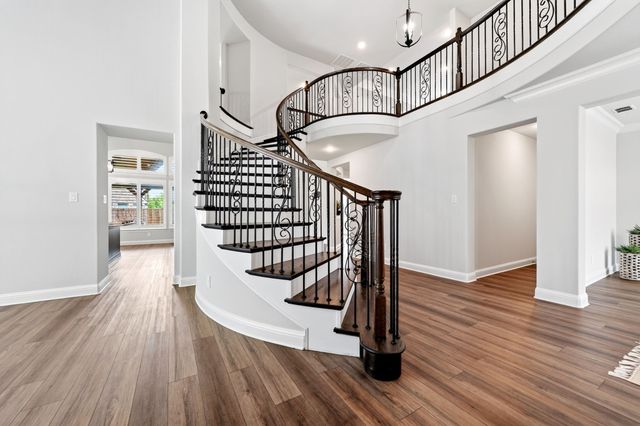 208 Lenten Rose Drive, Wylie, TX 75098