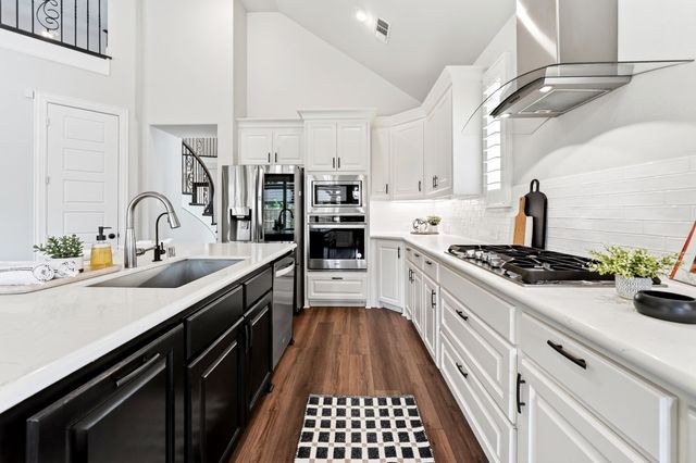 208 Lenten Rose Drive, Wylie, TX 75098