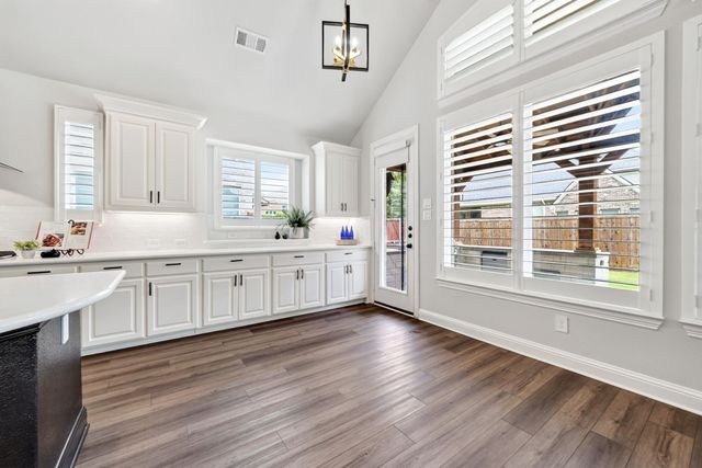 208 Lenten Rose Drive, Wylie, TX 75098