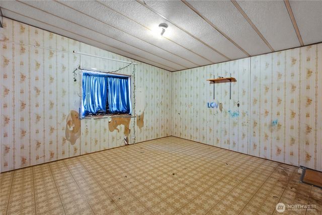 415 4th Avenue N, Algona, WA 98001