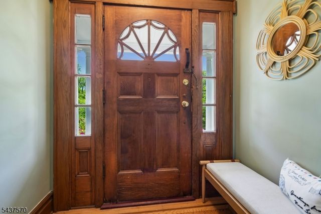 280 Western Drive N., South Orange Village Twp., NJ 07079