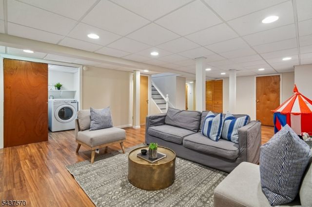 280 Western Drive N., South Orange Village Twp., NJ 07079
