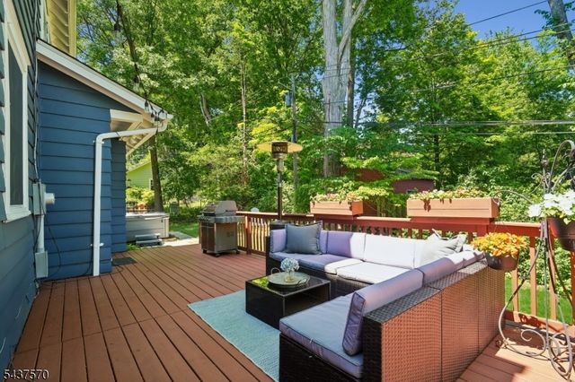 280 Western Drive N., South Orange Village Twp., NJ 07079