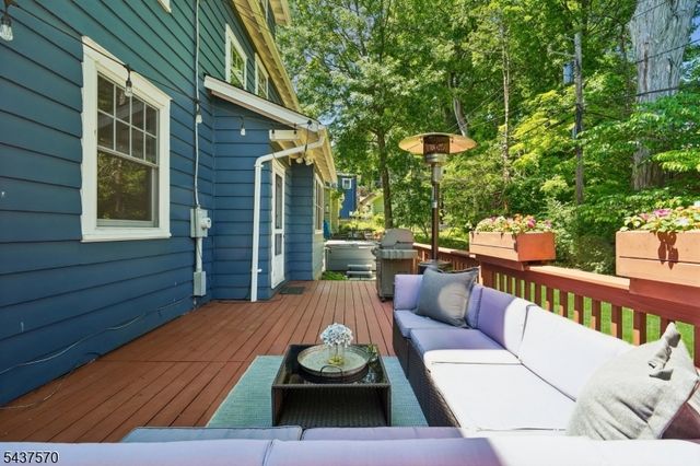 280 Western Drive N., South Orange Village Twp., NJ 07079