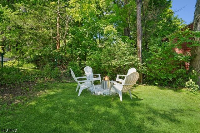 280 Western Drive N., South Orange Village Twp., NJ 07079