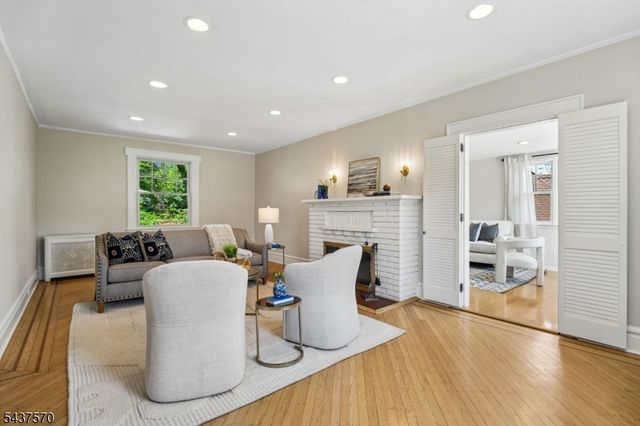 280 Western Drive N., South Orange Village Twp., NJ 07079