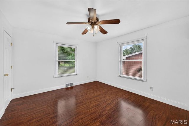 3843 Tesson Court, St Louis, MO 63123