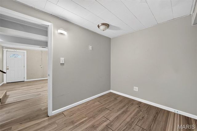 3843 Tesson Court, St Louis, MO 63123