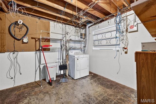 3843 Tesson Court, St Louis, MO 63123