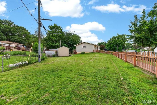 3843 Tesson Court, St Louis, MO 63123