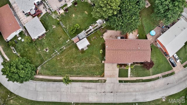 3843 Tesson Court, St Louis, MO 63123