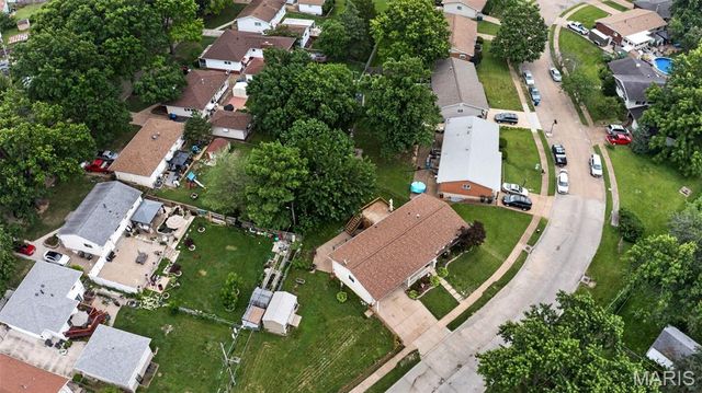 3843 Tesson Court, St Louis, MO 63123