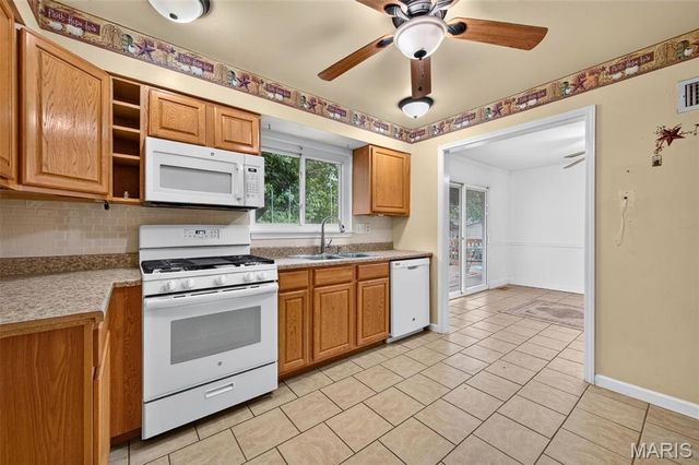 3843 Tesson Court, St Louis, MO 63123