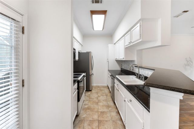 2218 Hopkins Street 2218, Houston, TX 77006