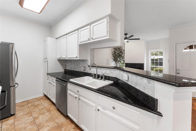 2218 Hopkins Street 2218, Houston, TX 77006