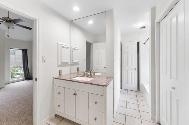 2218 Hopkins Street 2218, Houston, TX 77006