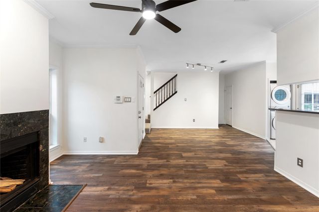 2218 Hopkins Street 2218, Houston, TX 77006