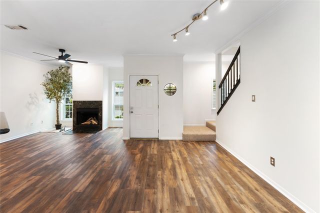 2218 Hopkins Street 2218, Houston, TX 77006