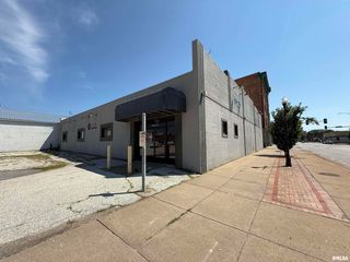 724 W 2ND Street, Davenport, IA 52802