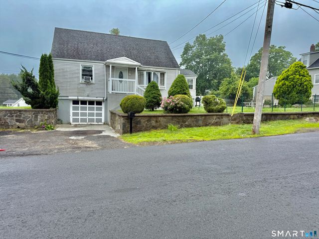 15 Edwards Street, Bridgeport, CT 06606