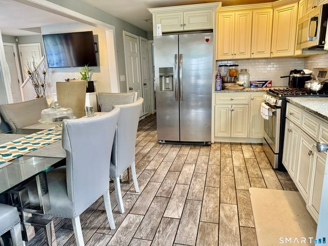 15 Edwards Street, Bridgeport, CT 06606