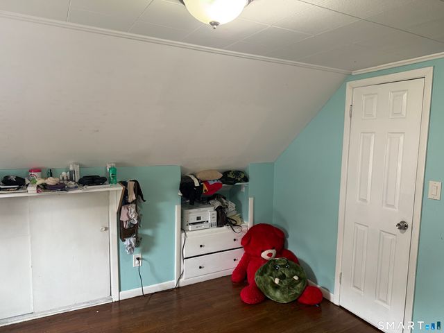 15 Edwards Street, Bridgeport, CT 06606