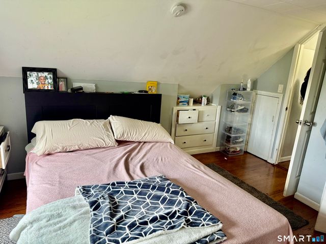 15 Edwards Street, Bridgeport, CT 06606