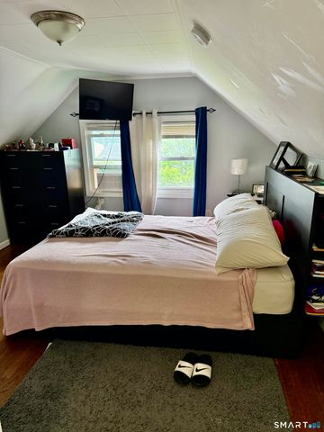 15 Edwards Street, Bridgeport, CT 06606