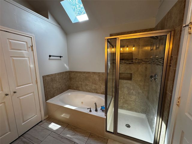 1365 W Branch Hollow Drive, Carrollton, TX 75007