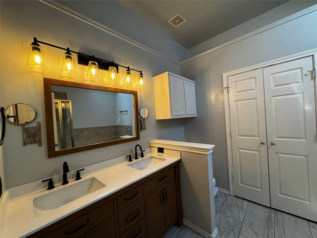 1365 W Branch Hollow Drive, Carrollton, TX 75007