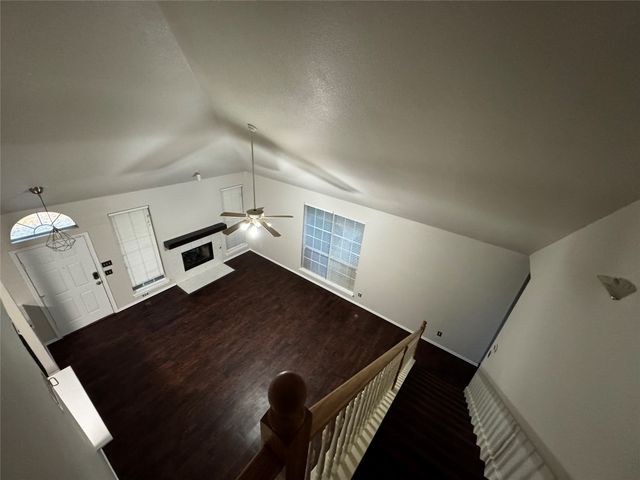 1365 W Branch Hollow Drive, Carrollton, TX 75007