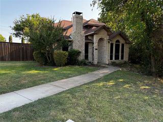 1365 W Branch Hollow Drive, Carrollton, TX 75007