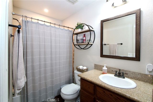 1252 N Mulberry Ave, Rialto, CA 92376
